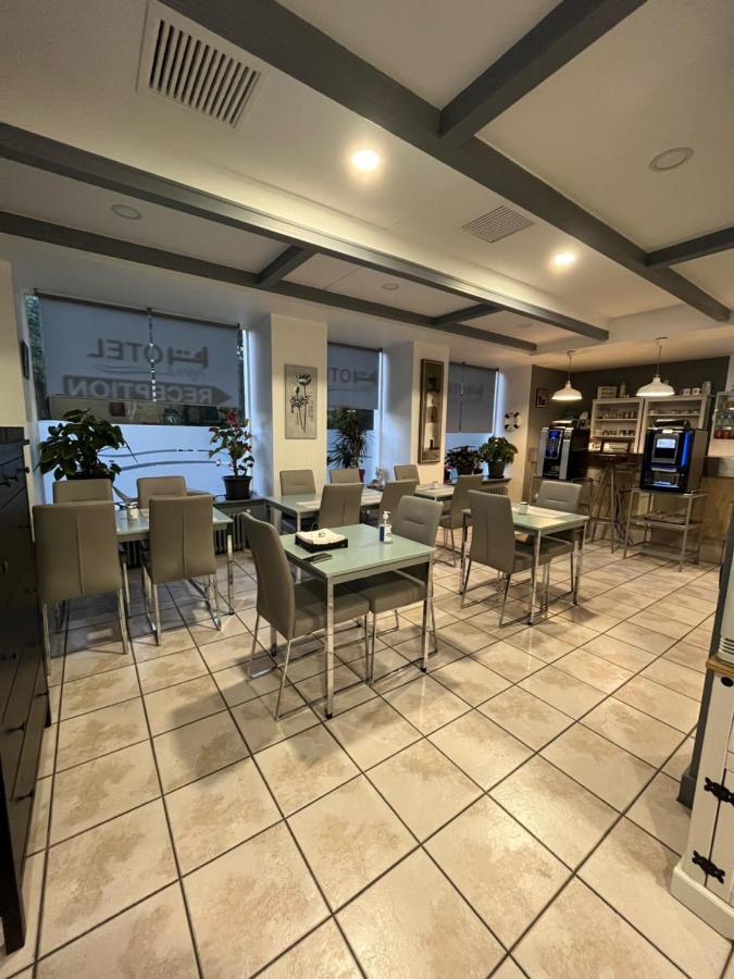 Hotel Agena Brest Ngoại thất bức ảnh